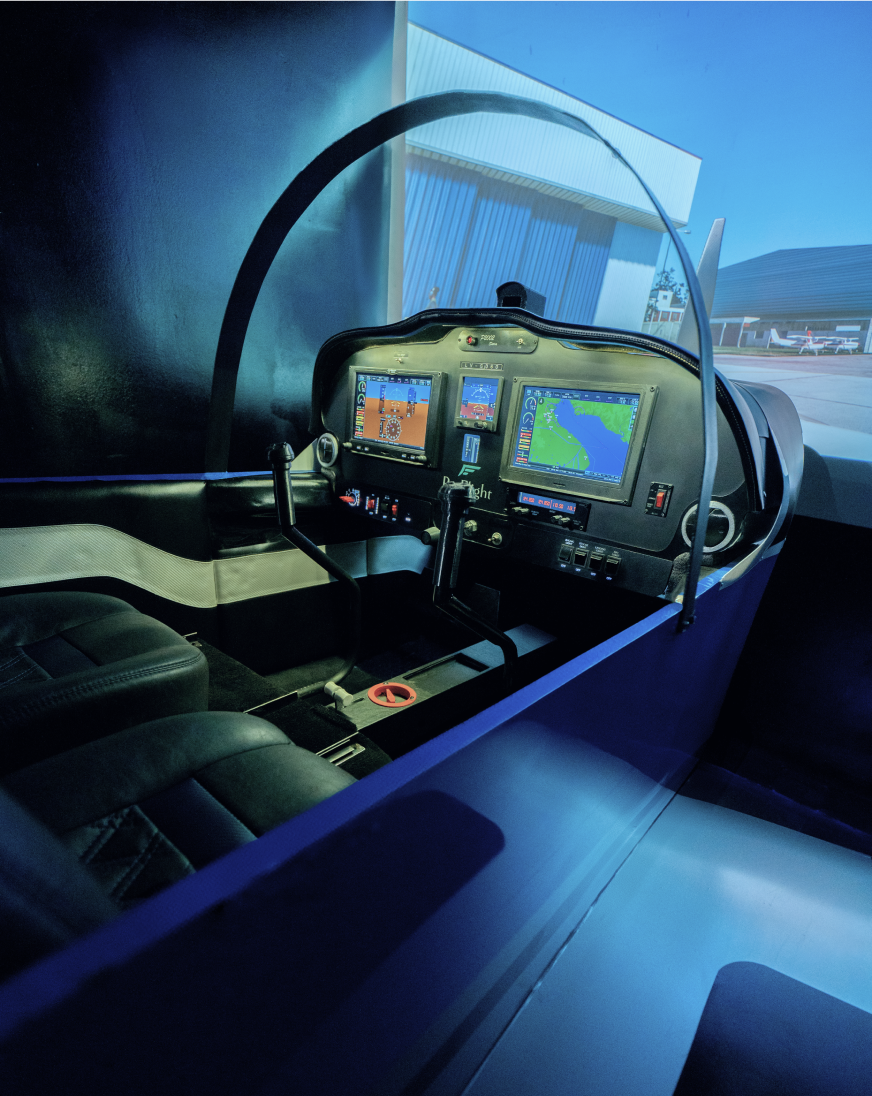 Simulador Tecnam P2002 — vista 1